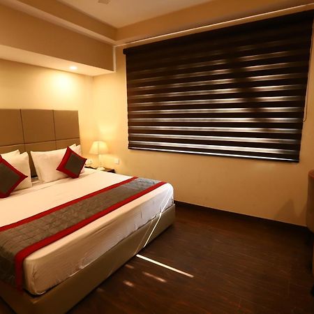 Hotel Azulo Inn Bhikaji Cama Place Delhi - Couple Friendly Local Ids Accepted New Delhi Buitenkant foto