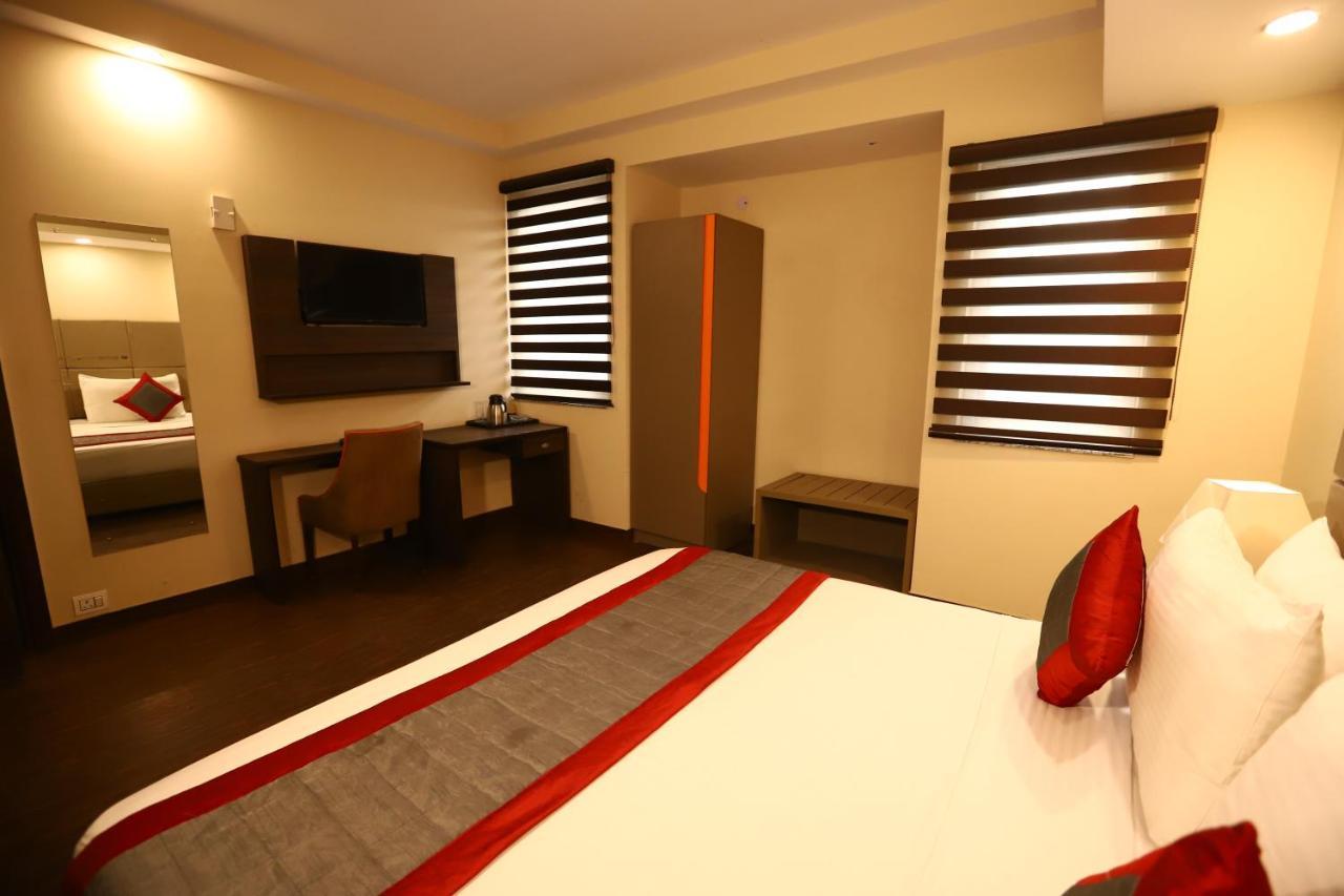 Hotel Azulo Inn Bhikaji Cama Place Delhi - Couple Friendly Local Ids Accepted New Delhi Buitenkant foto